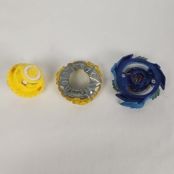 Hasbro Tomy Beyblade Burst Switch Strike Genesis‎ Valtryek V3 Top Anime Vietnam - Picture 10 of 14